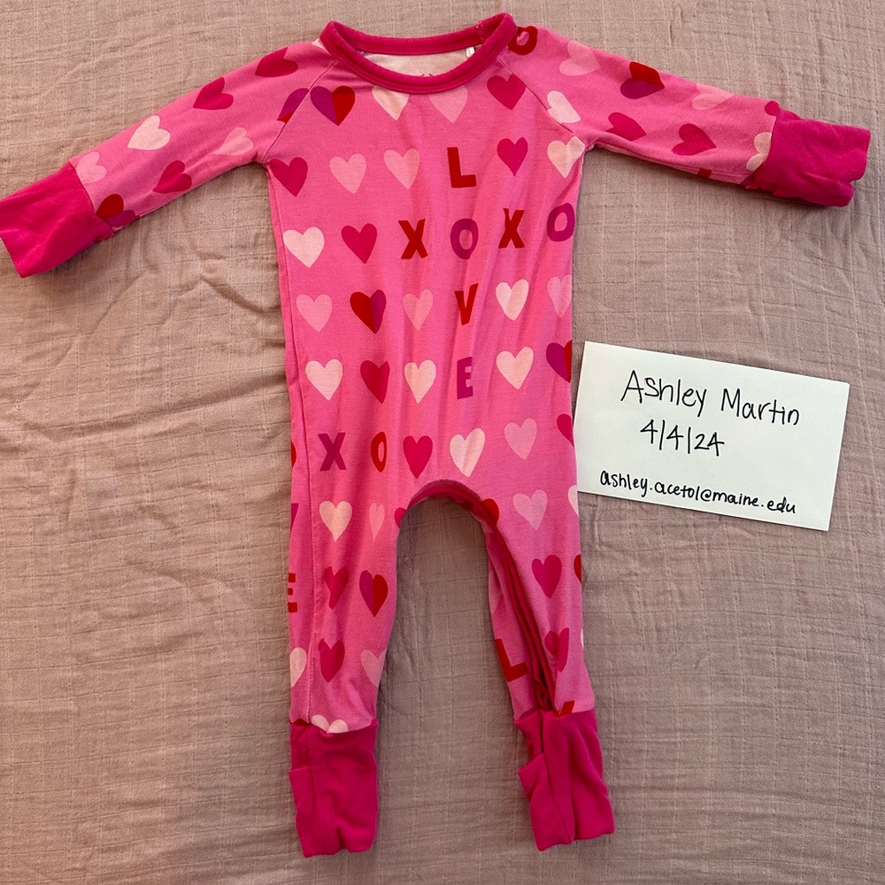 Pink XOXO Little Sleepies